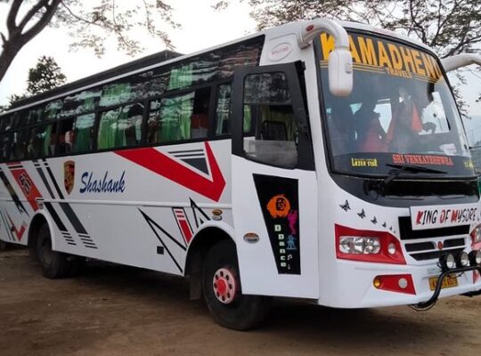 ASHOK LEYLAND PRAKASH BODY 50 SEATER CENTER DOOR