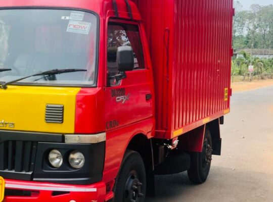 2015 NISSAN CRX COVERED BODY