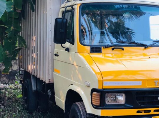 2011 TATA 407 6 WHEEL POWER STEERING