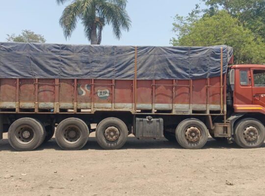 EICHER 6037 MODEL 2017(12)