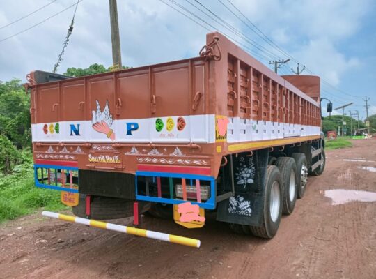 2015 Model Bharat Benz 12 Wheel