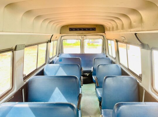 2012 TRAVELLER 17 SEAT